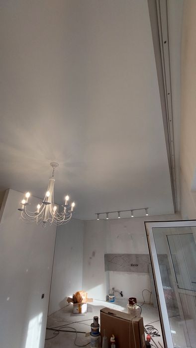 Натяжные потолки