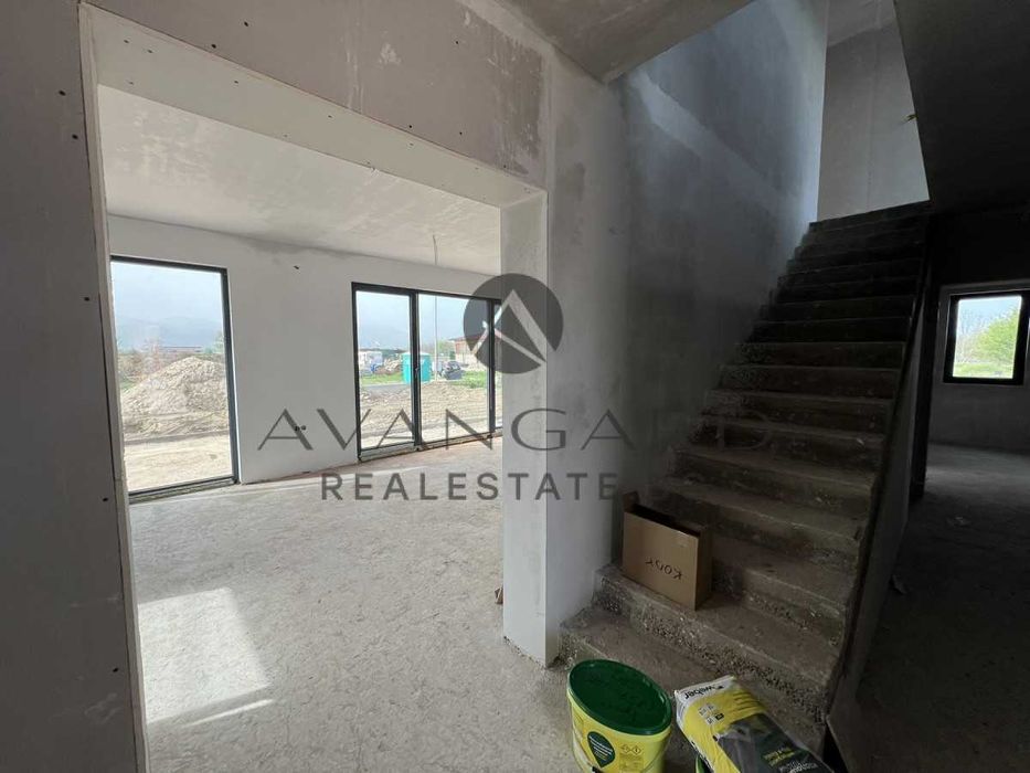 Продава се Къща в с. Оризари, Област Пловдив - 245 кв.м за 1123 €/кв.м - Снимка #9