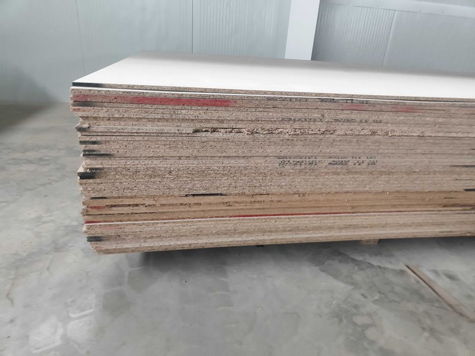 Голо ПДЧ/ нефурнировани плоскости/ 10 мм