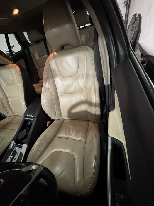 Ел. Салон за Volvo V60 2011