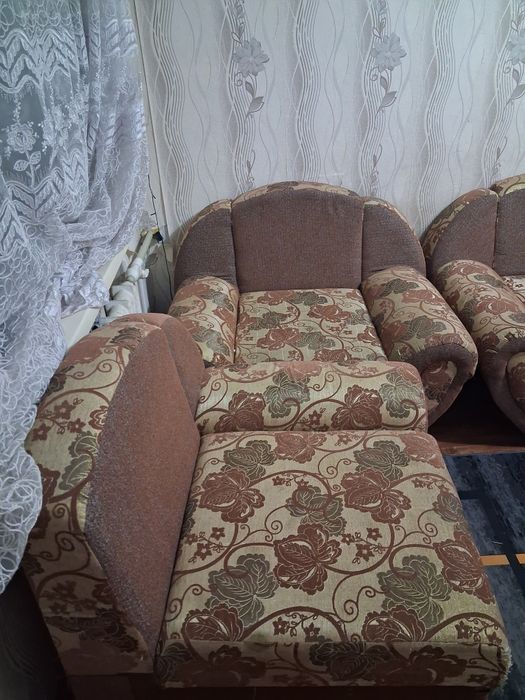 Продаю диван б/у