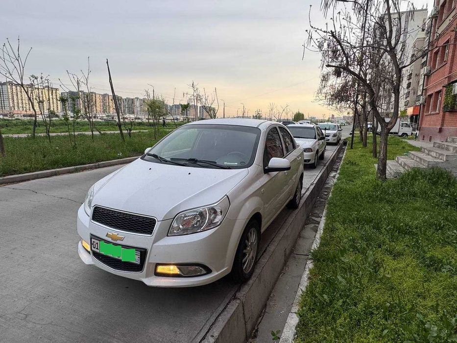 Nexia-3  Холати яхши бир қўл ҳайдалган