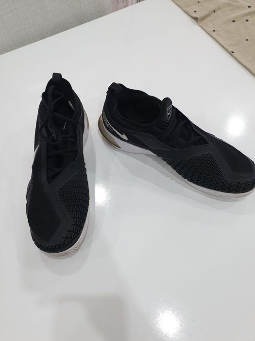 Nike  маратонки 42.5 номер