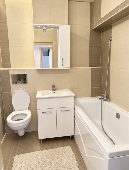 Apartament 3 camere de inchiriat