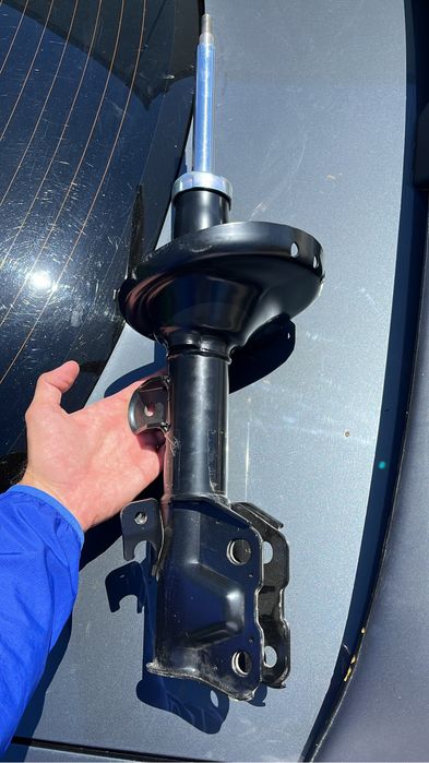 Передние амортизаторы