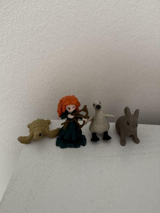 Продам игрушки киндер