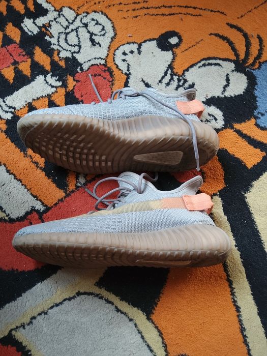 Adidas Yeezy Boost 350 V2 Tail Light  маратонки