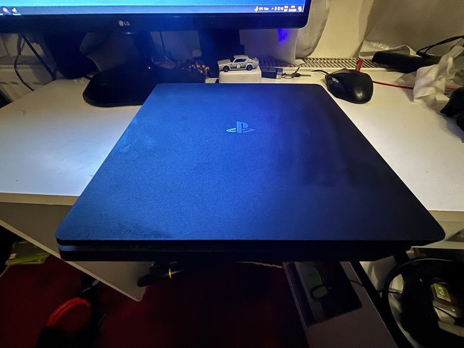 Vand Ps4 slim de 1TB