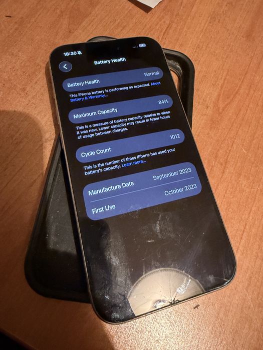 Продавам Iphone 15 pro 128GB