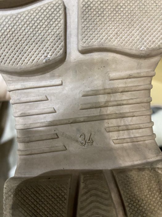 Продам зимние ботинки Италия