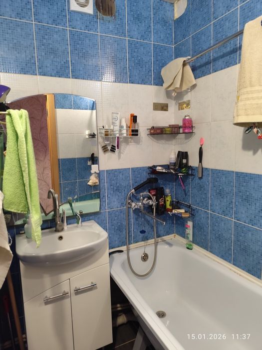 Продается 3-комнатная квартира