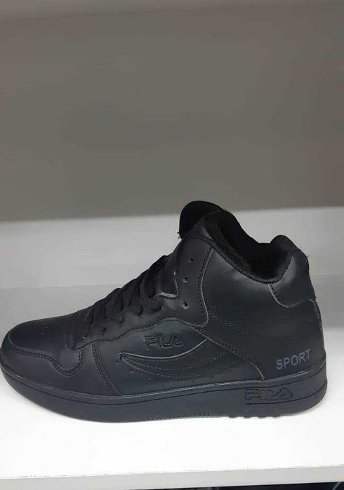 Кроссовки зимние