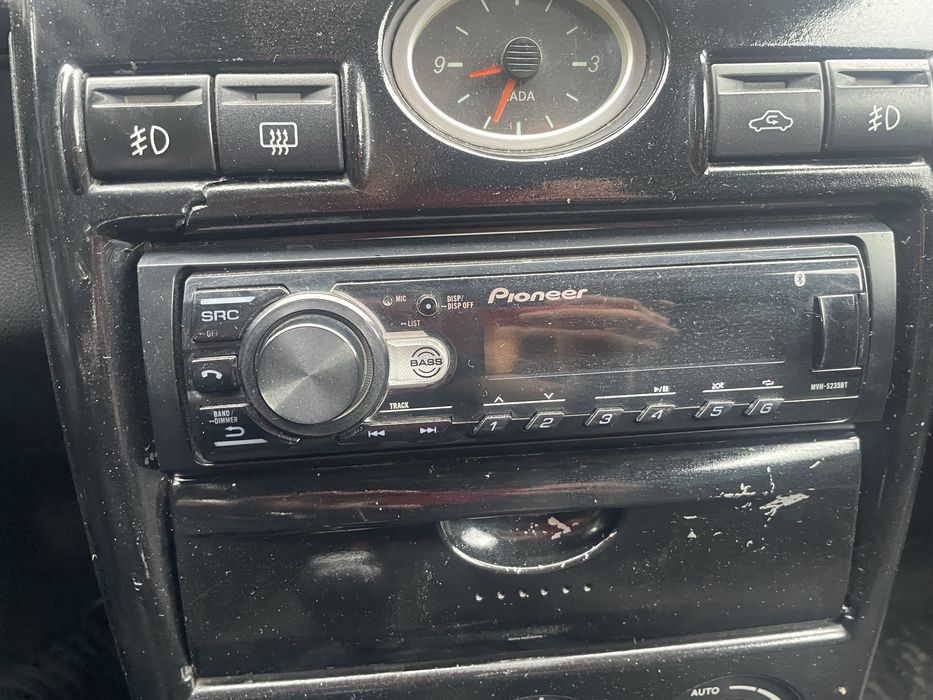 pioneer MVH-S235BT