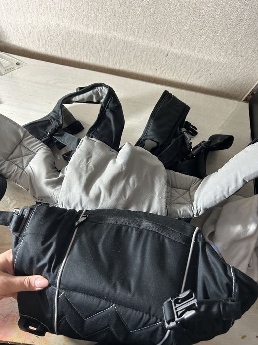 Продам кенгуру Mothercare