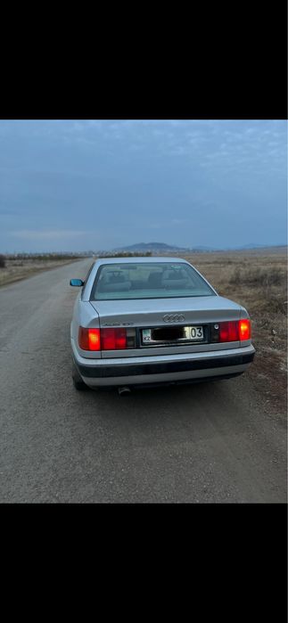 Продам машину ауди 100с4