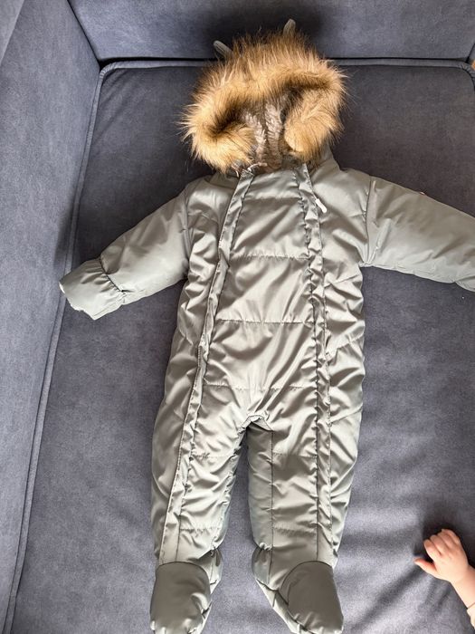 Продам детский зимний комбинезон