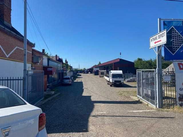 Vanzare in Tg Neamt teren + 600MP hale metalice