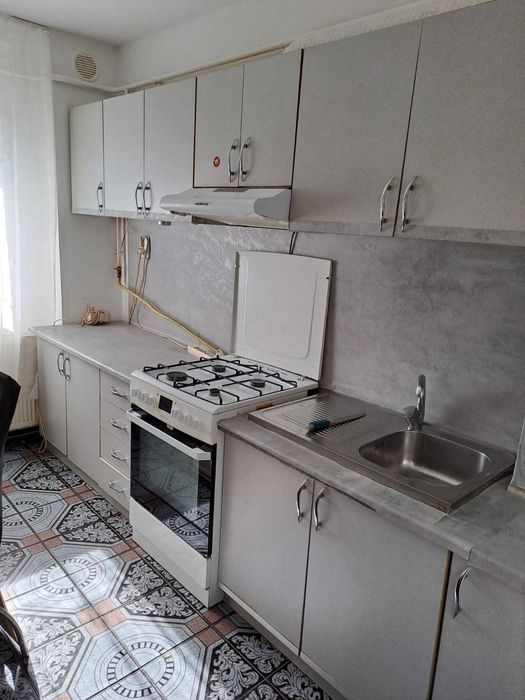 Vand Apartament 3 camere Lugoj
