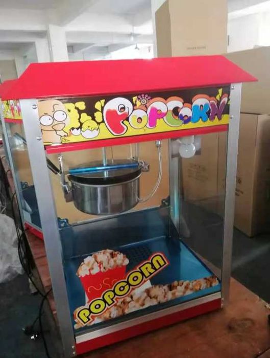 Aparat electric pentru popcorn, 1.44 kW, roșu-argintiu, capac negru