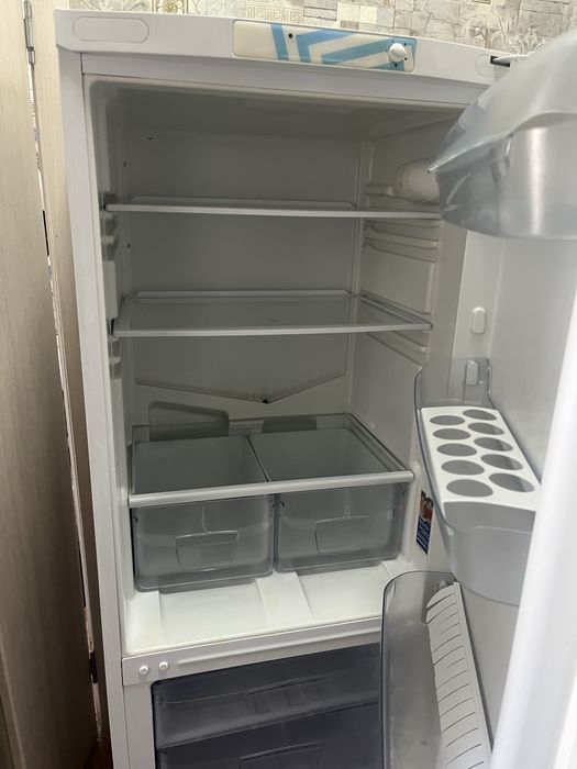 Продам холодильник