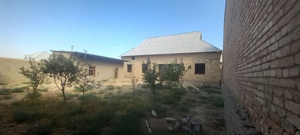 6 sotixli uy sotiladi tez kunda