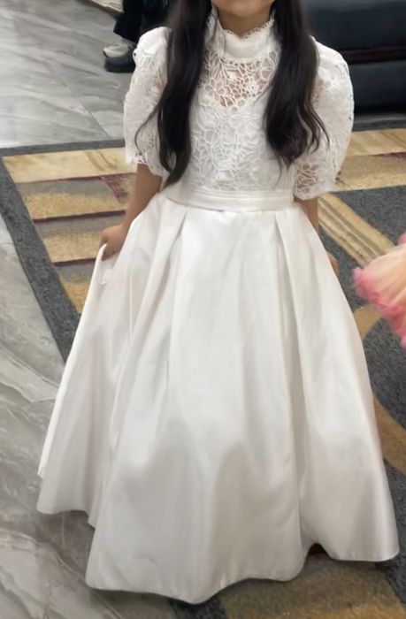 Платье нежные красивые очень договорная