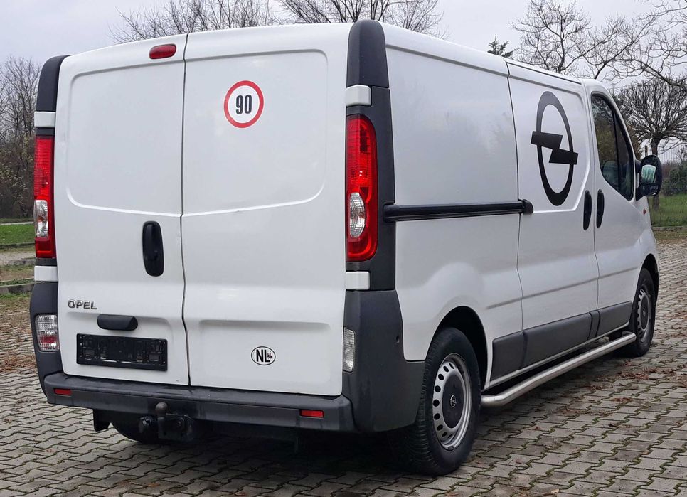 Opel Vivaro 2014 A/C Lunga