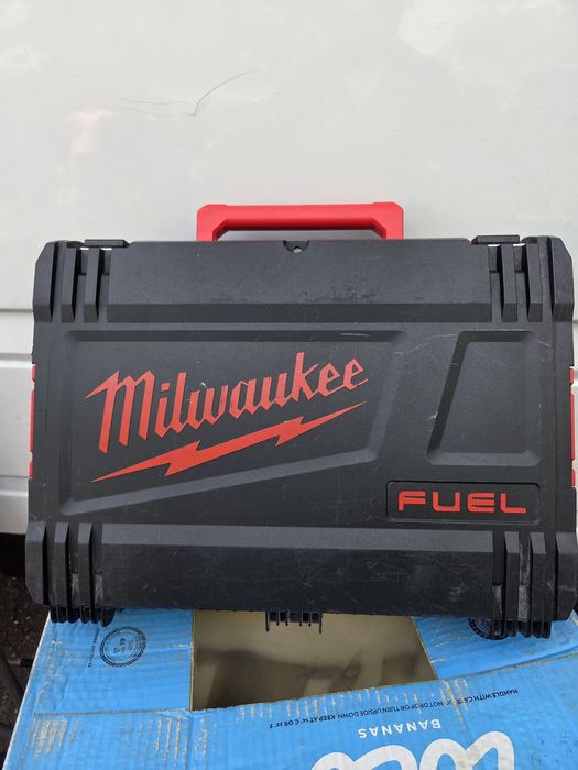 Milwaukee FUEL  комплект 2 машини