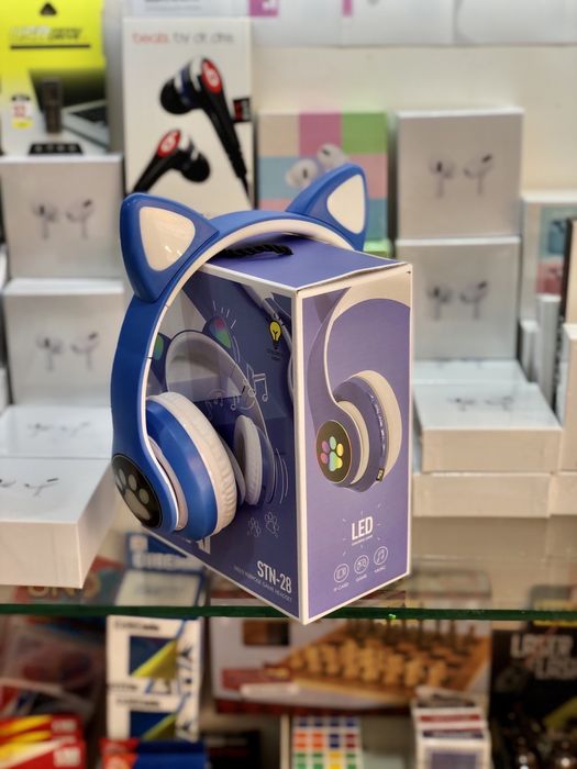 Слушалки коте /Безжични слушалки с котешки уши със LED и микрофон