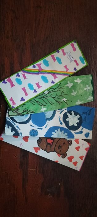 Semne de carte, făcute manual.