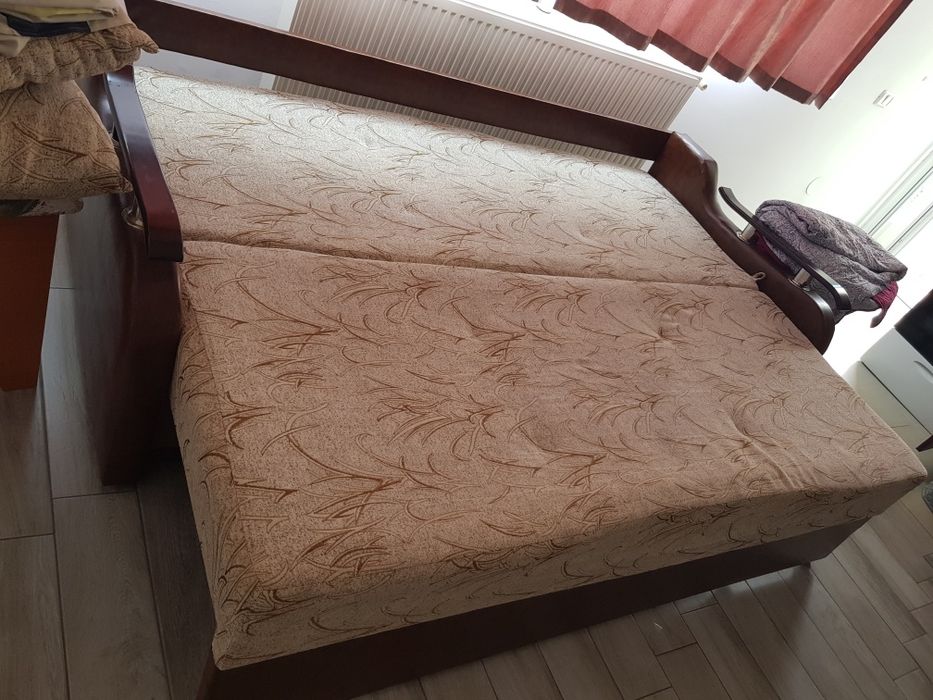 Pat Patrati Canapea lemn stare buna