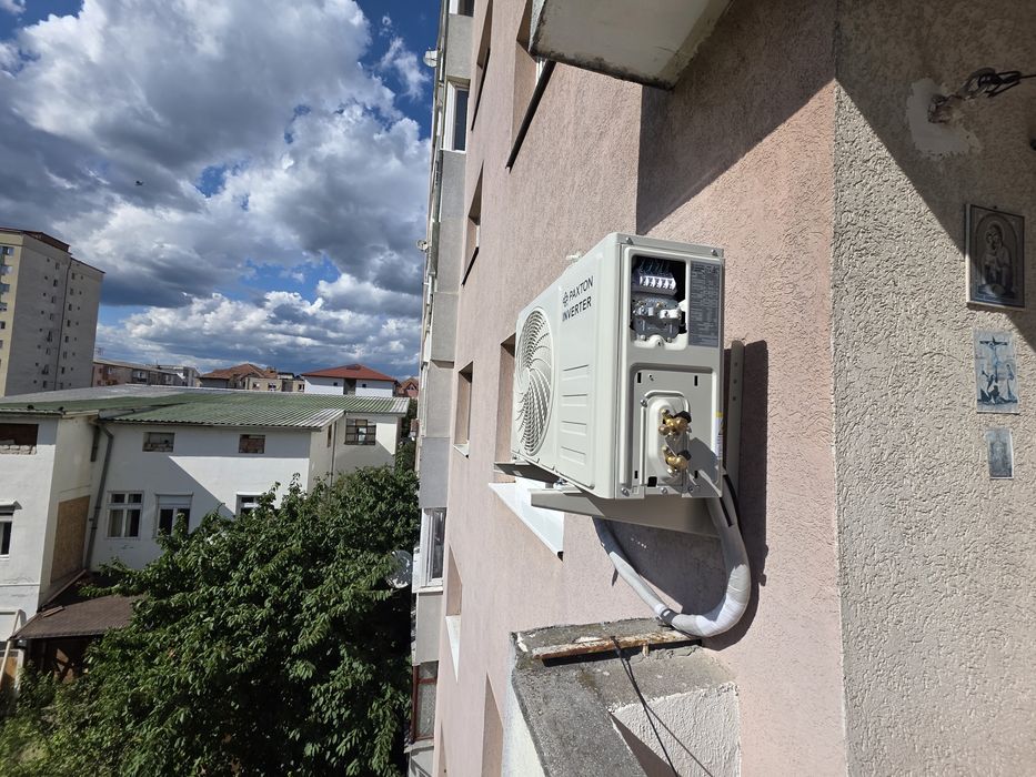 Montaj aparate de aer conditionat