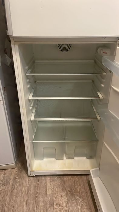 Продам б.у холодильник бош