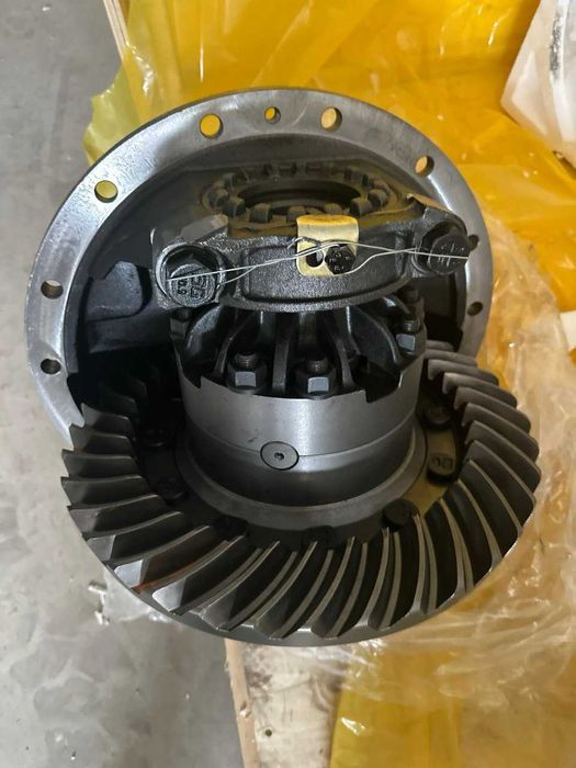 ХСМG оригинал запчасти, шины , масла и смазки всех видов