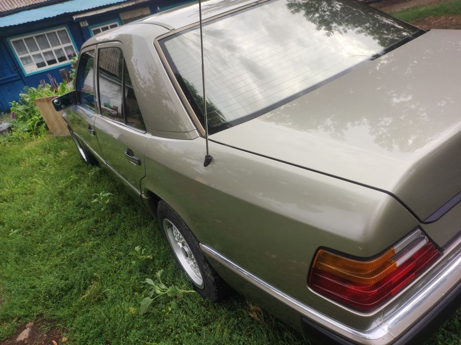 Мерседес 124 продоется