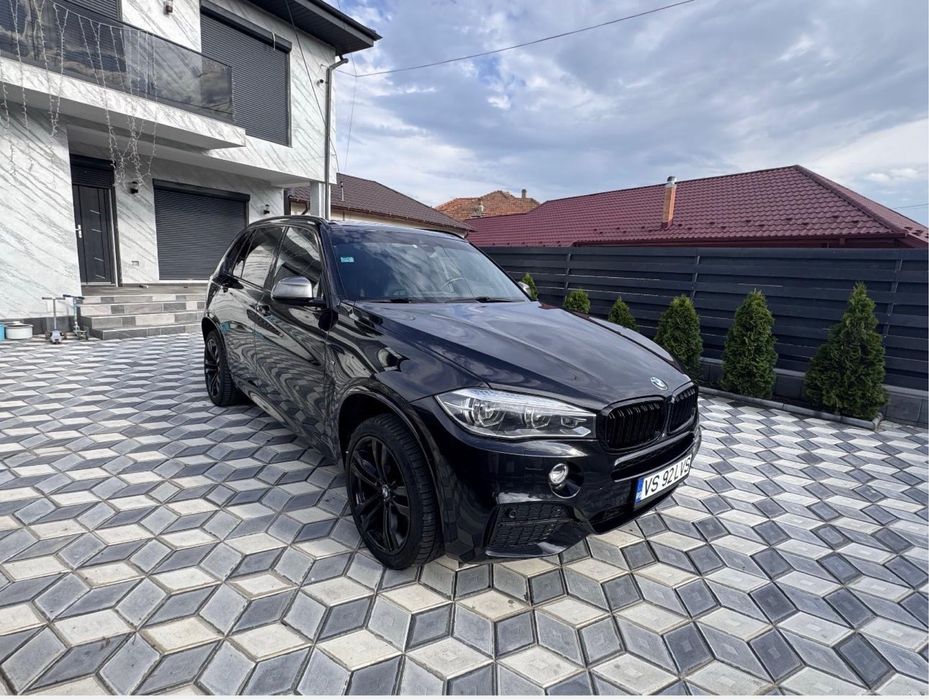 BMW X5 F15 M50 din fabrica 381CP 7 Locuri fara probleme