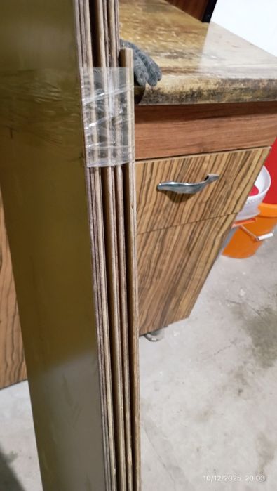 Tarket Sotiladi, Ishlatilgan