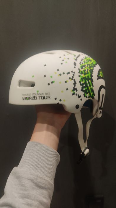 Продам шлем tsg в отличном состоянии