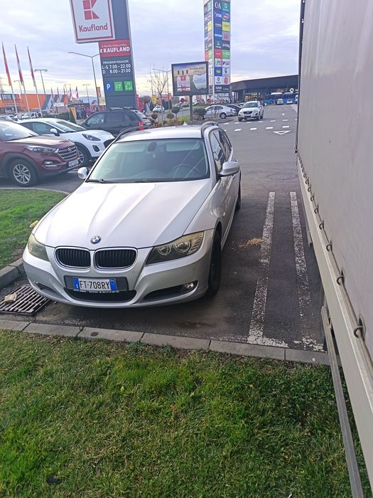 BMW seria 318 anul 2009