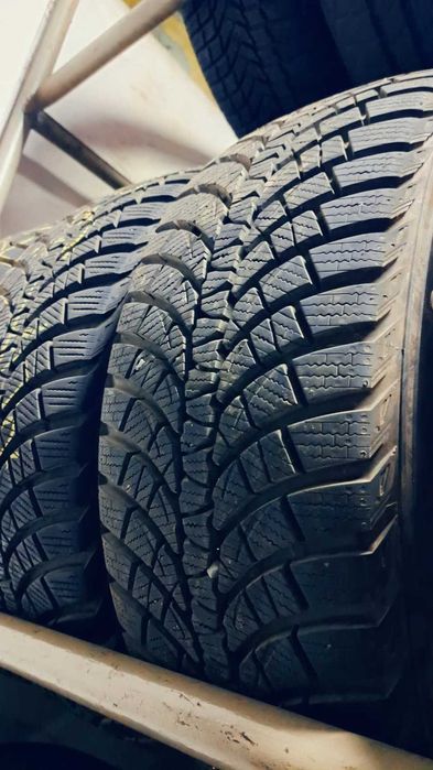 Anvelope iarna Kumho 215/45 R17 91V WinterCraft WP71