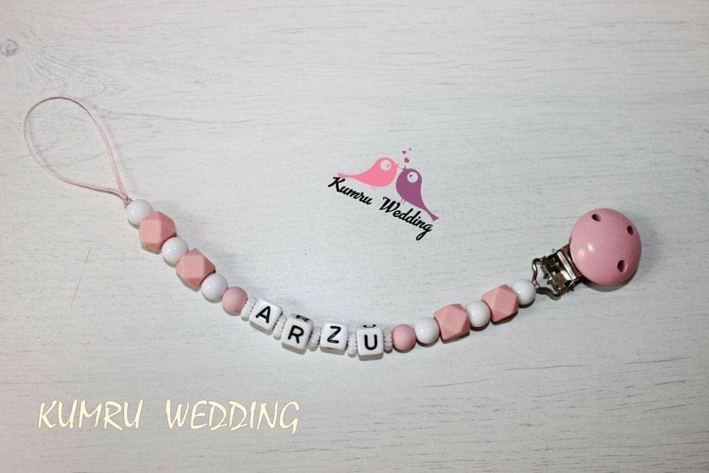 Булавочки - бижу за бебе против уроки