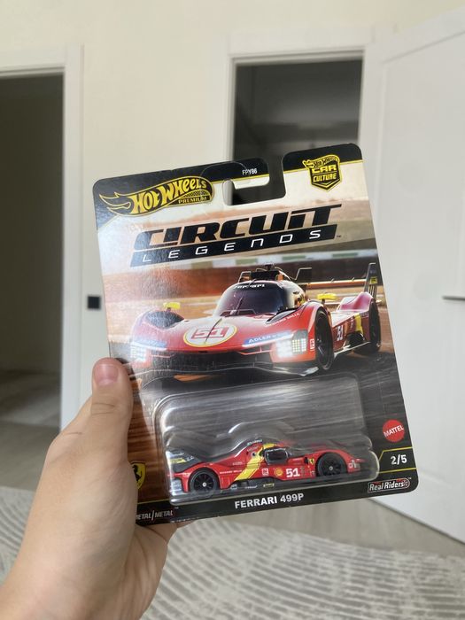 Hot wheels premium FERRARI 499P