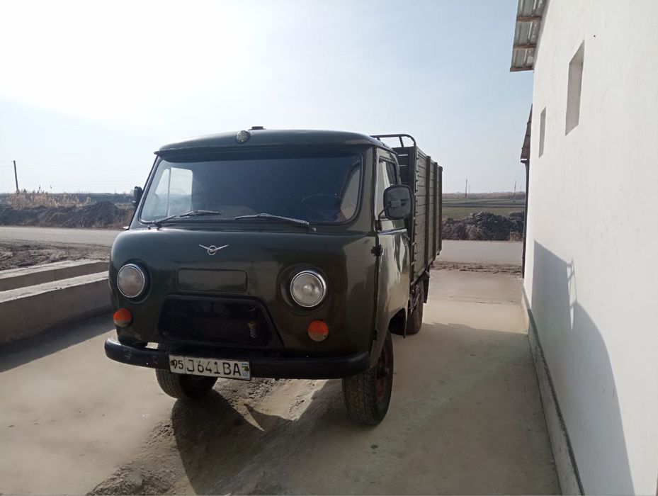 Uaz sotladi yili 1991yil harajati yoq yuribturgan moshin baloni yangi