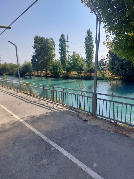 Срочно продаеться нежилое место в городе Чирчик Троицк