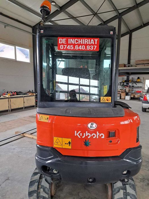 inchiriez excavator 3 tone și 5 tone