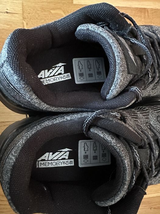 Маратонки на марката AVIA