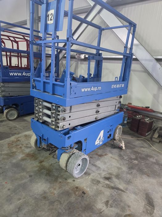 Inchiriez nacele electrice!