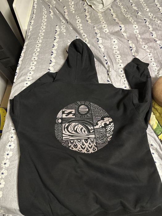 Черная кофтаааа