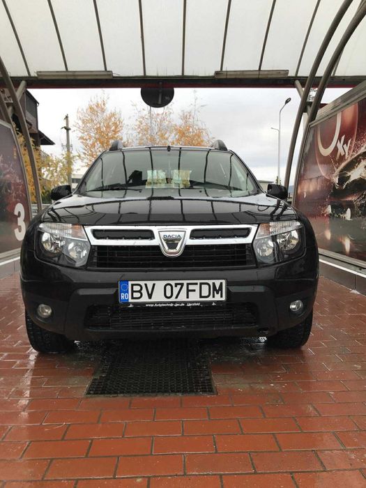Vând duster 4x4  an 2013