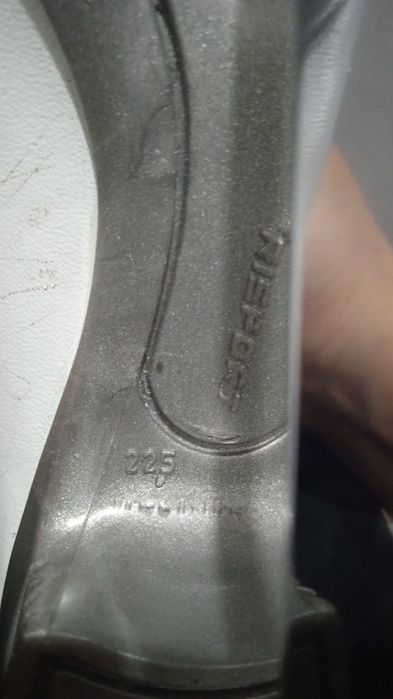 Продам коньки фигурные